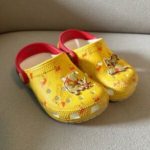 Disney Winnie the Pooh Clog Crocs